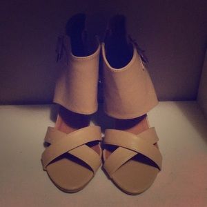 Nude heels - Betan Bebe